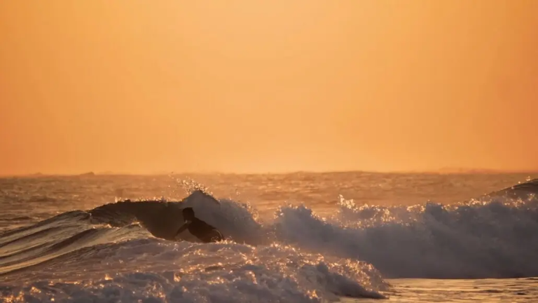 Surf-El-Salvador-v2-mix2-1030x579-1 1